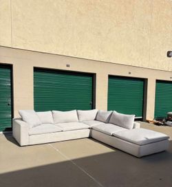 Living Spaces Large Cloud Couch 🛻Delivery Available🛻