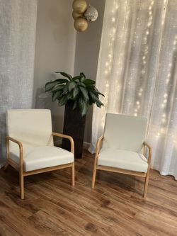 Mid-Century Modern Set Of 2- Living  Room Chairs !!!