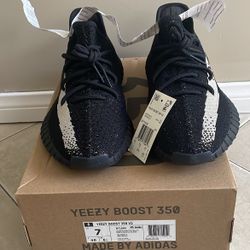 Yeezy Boost 350 V2 Oreo Size 7