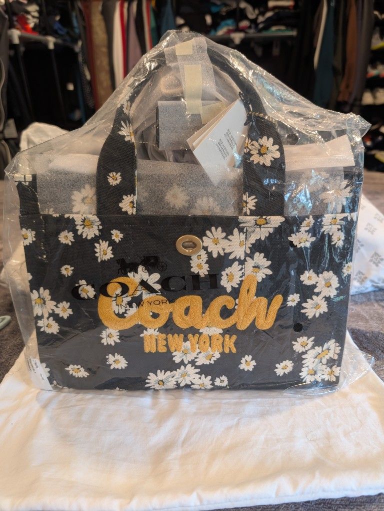 Coach Cargo Tote Bag With Floral Print New