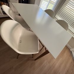 FANBYN IKEA TABLE AND 4 CHAIRS
