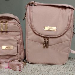 Insulated Bottle Bag With Matching Mini Backpack Pink $30 Both Firm Price Available Now 