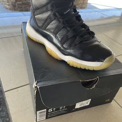 Jordan Size 5.5Y