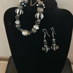 Black And White Glass Bead And Metal Bracelet And Earrings