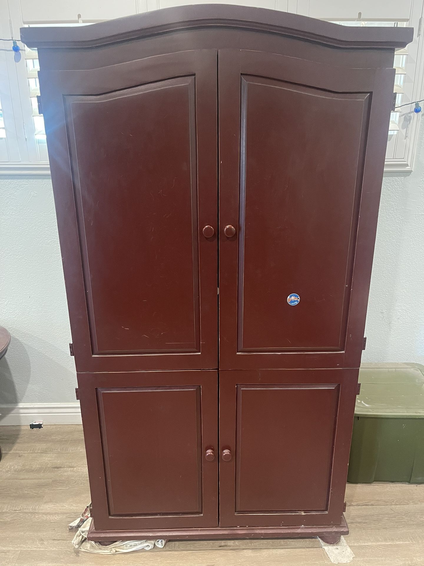 Armoire