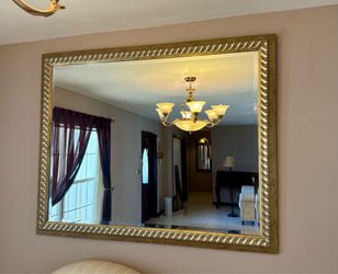 Wall mirror