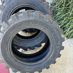 4 Bobcat Tires 10 X16,5 $540 