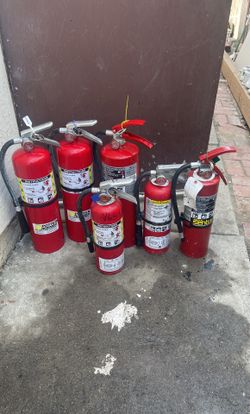 Fire Extinguiser (Dry Chemical