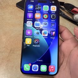 iPhone 15 Pro Max  Unlocked 1 TB 