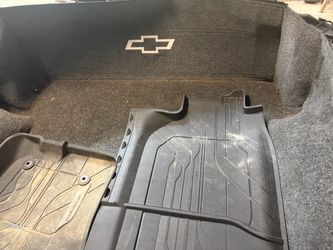 2019-2026 Silverado Carpeted Bed Liner with Bow tie Logo (for Short Bed Models) GM Part #(contact info removed)8