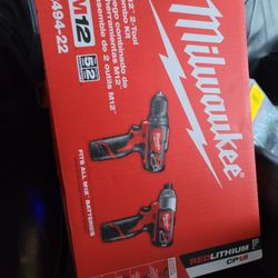 Milwaukee Combo Drill Set Bramd New!