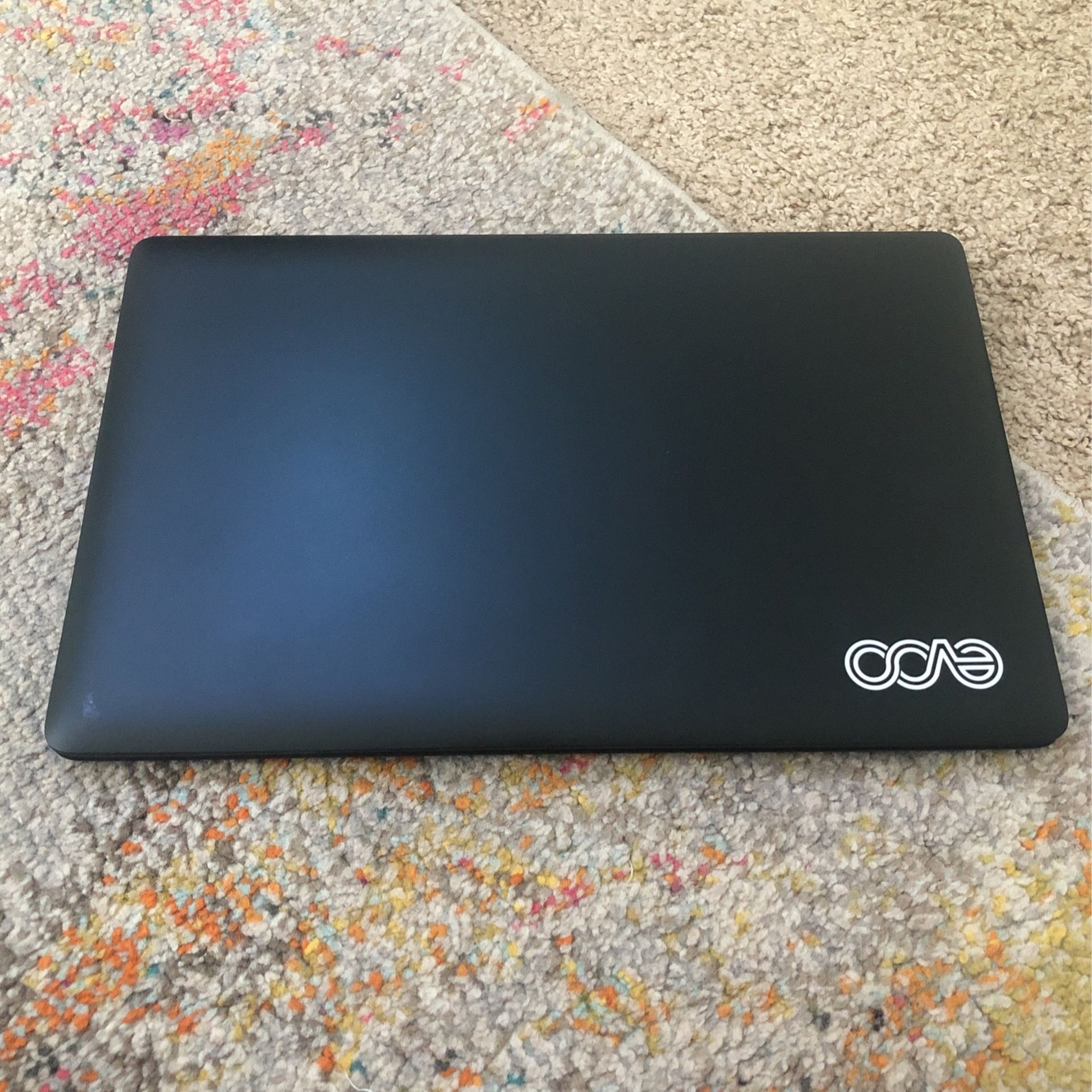 EVOO laptop (with Box)