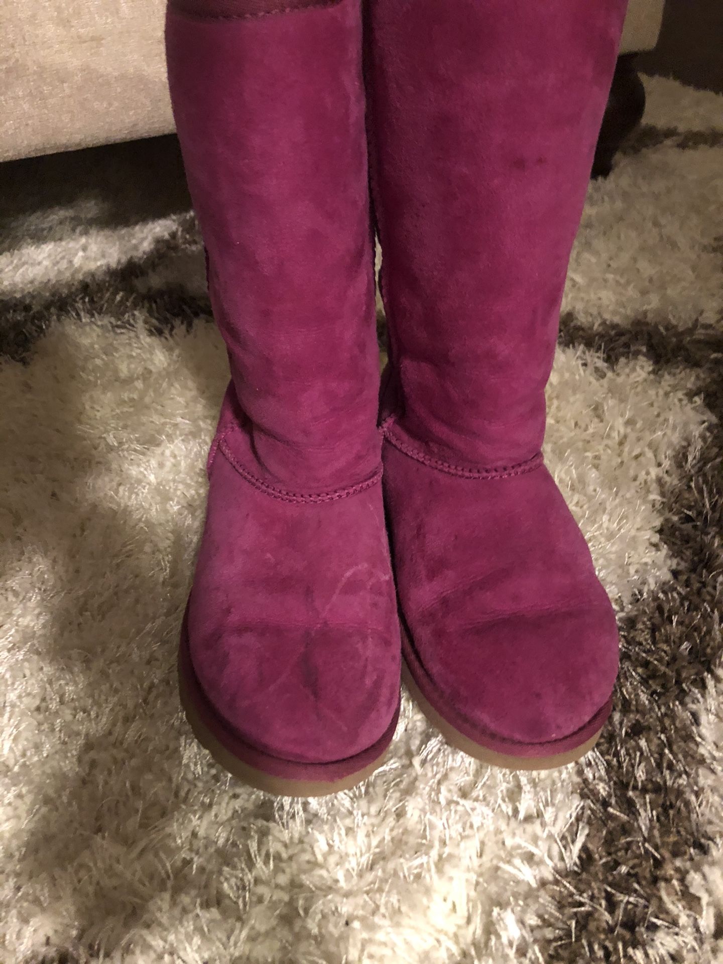 Fuchsia uggs size 3 (girls)