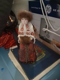 Poteshny Promysel Russian Porcelain Doll
