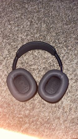 Apple headphones pro max’s