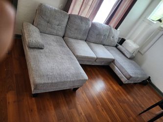 Sala color gris poco tiempo de uso