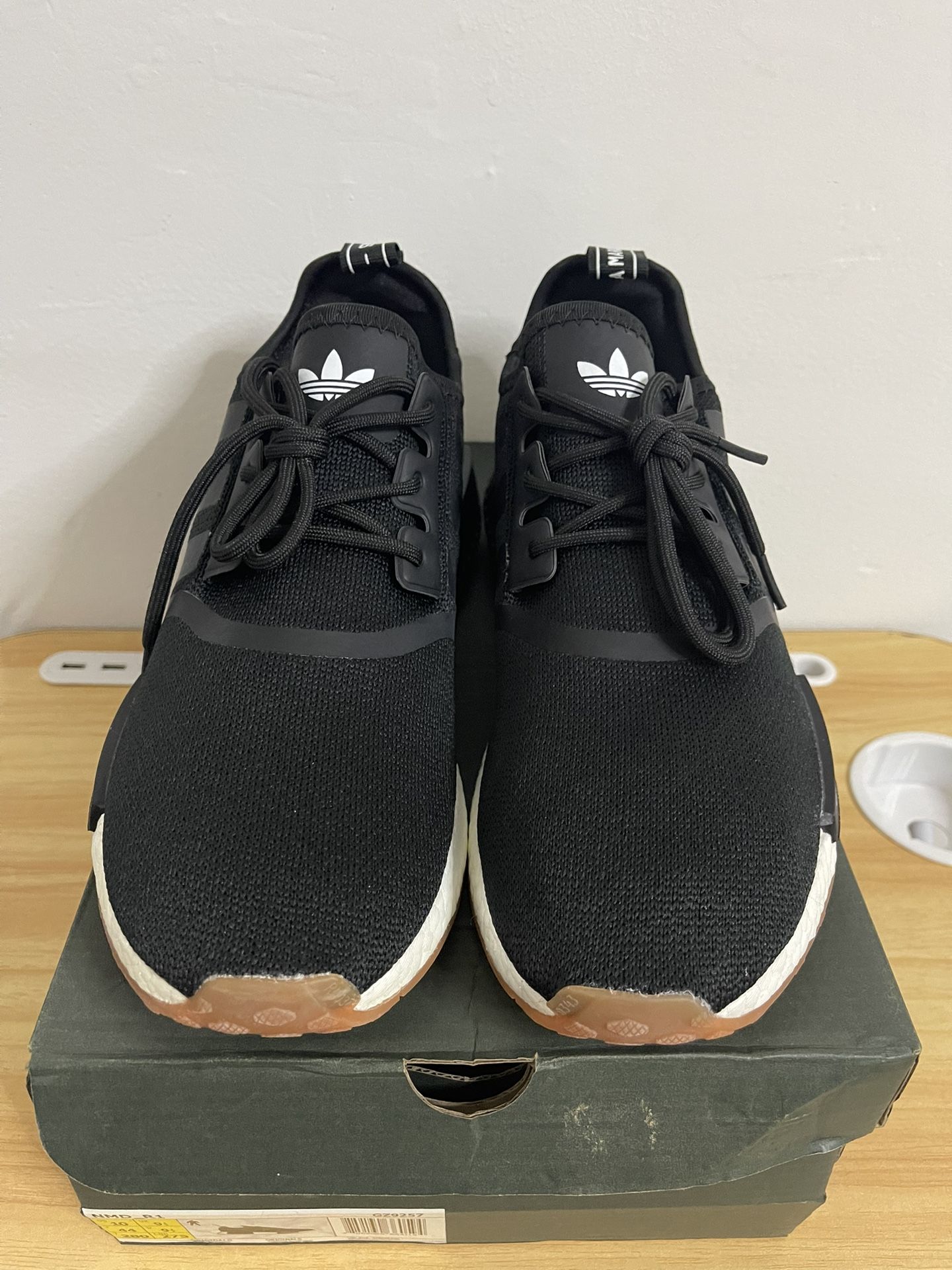 ✨New Adidas NMD_R1
