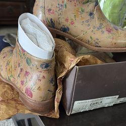 Patricia Nash Booty boots