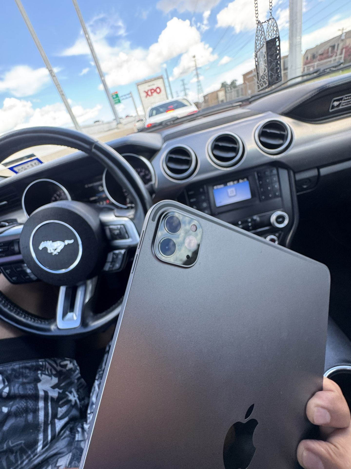 2022 I Pad Pro 4th Gen I Cloud Lock