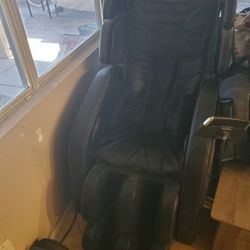 IC-Space Shiatsu Recliner Massage Chair 