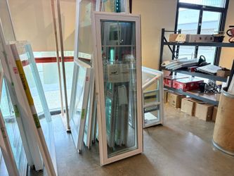 NEW! MILGARD Trinsic H 71.25″ W 23.5″ Right Hand Casement Vinyl Window