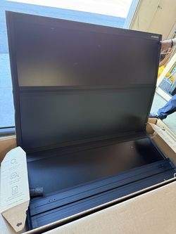 UnderCover UX32011 Ultra Flex Hard Folding Tonneau Cover For 19 to 26 Dodge Ram New Body 5.7' Bed with Rambox