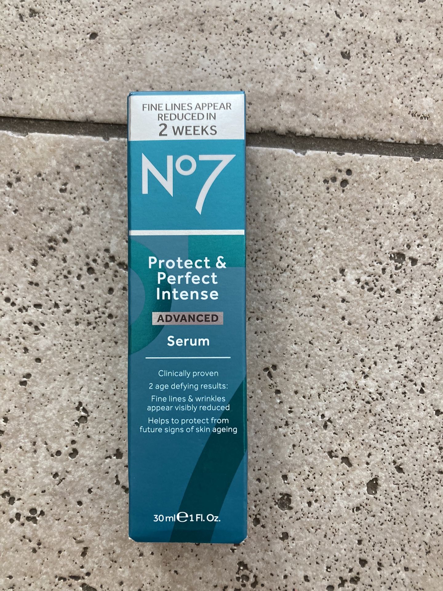 NWT No7 Protect & Perfect Intense Advanced Serum