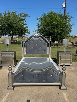 Queen bedroom set