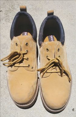 Skechers shoes size 13