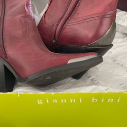 Gianni Bini “ SIZE 075M - COLOR DARK RAISIN 