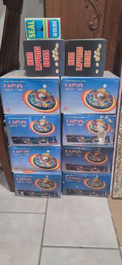 1970's tin toys lot of 11.