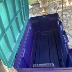 Rubber Maid Box ($40 Firm)
