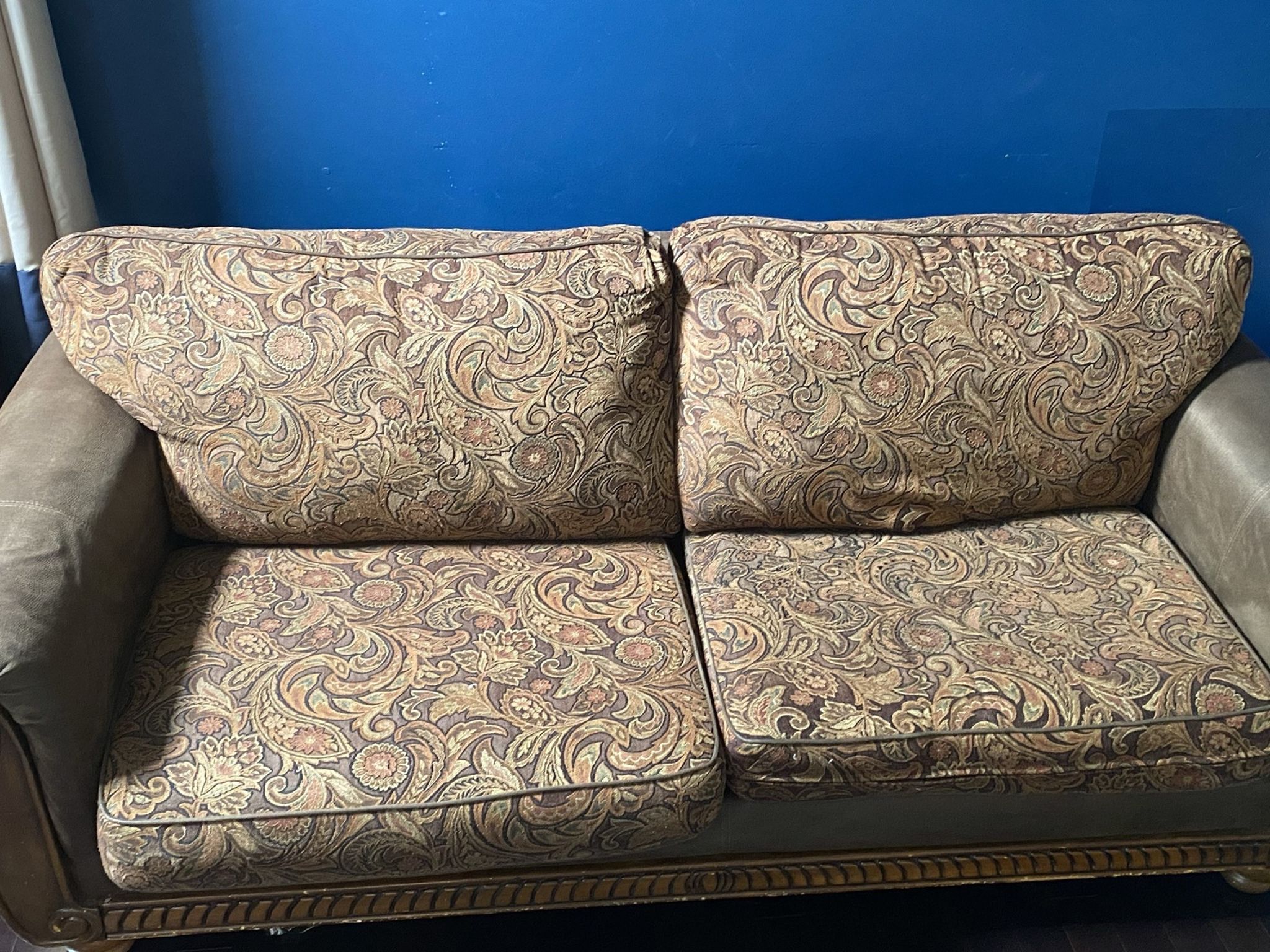 Sofa, Loveseat & Recliner Chair