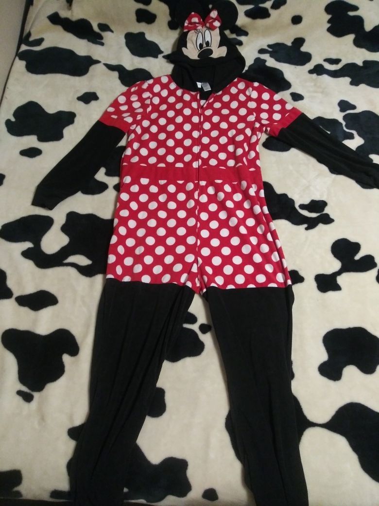 Minnie Mouse onesie PJ outfit