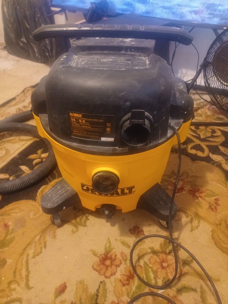 DeWALT WET/DRY VOC. 9.0 GALLON