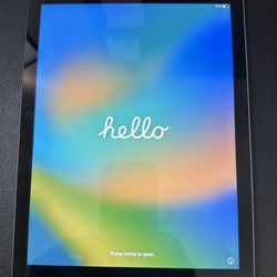 iPad 5th Gen /with Logitech Slim Folio