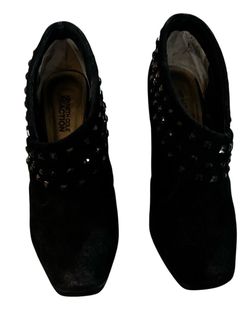 Black Studded Heels Kenneth Cole Size 6