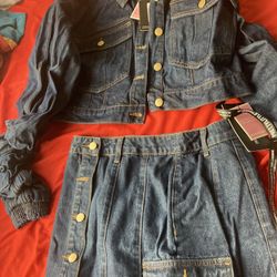 Pretty Little Thing Denim Outfit 