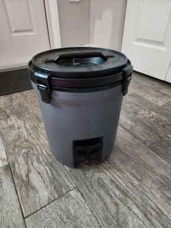 Stanley 2 Gallon jug
