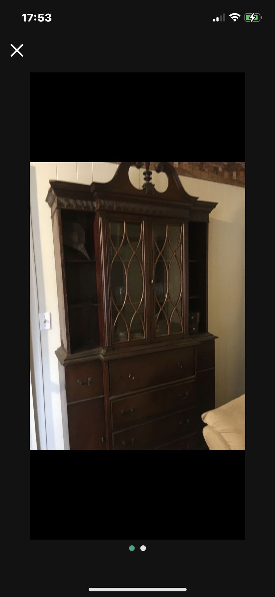 Cabinet/Dresser