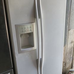 GE fridge 