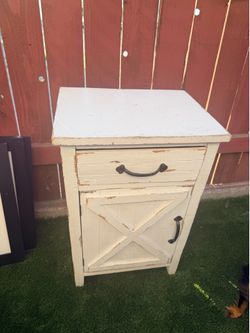 Farm house cabinet