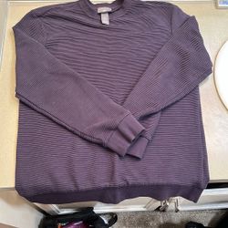 H&M Crew Neck/ Sweater Size Adult Small