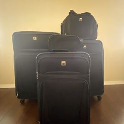 5 piece luggage set