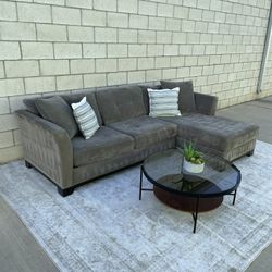 *Free Delivery* Gray Macys Sectional Couch Sofa