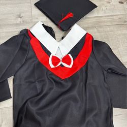 Graduation gown kindergartner size 5/6 for age 4-6