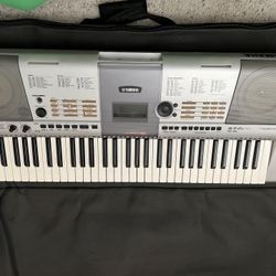 Yamaha Keyboard 