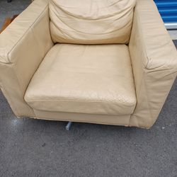 Large Leather Swivel Chair FREE