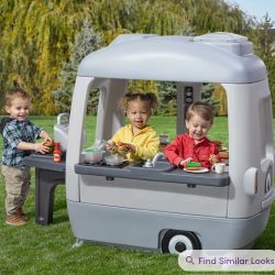 STEP 2 Adventure Camper & STEP 2 Neat & Tidy Cottage