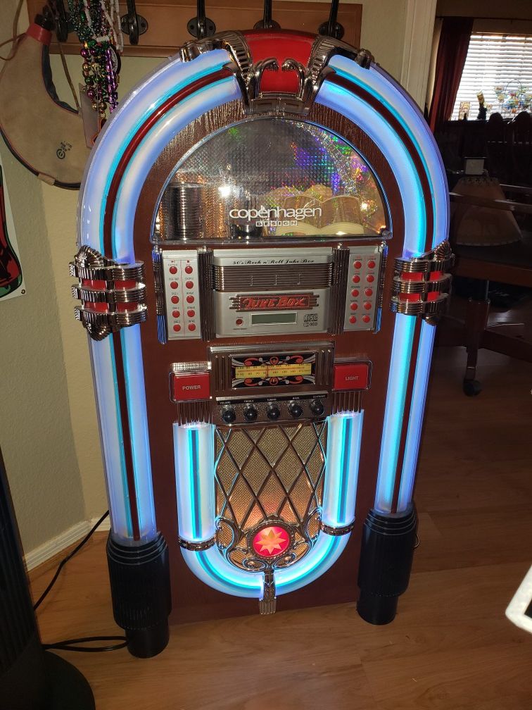 Lot - Copenhagen Design 50's Rock N' Roll Baby Jukebox